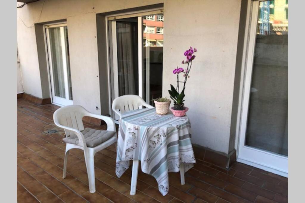 Comode Apartament Al Bell Mig De Girona Exterior photo