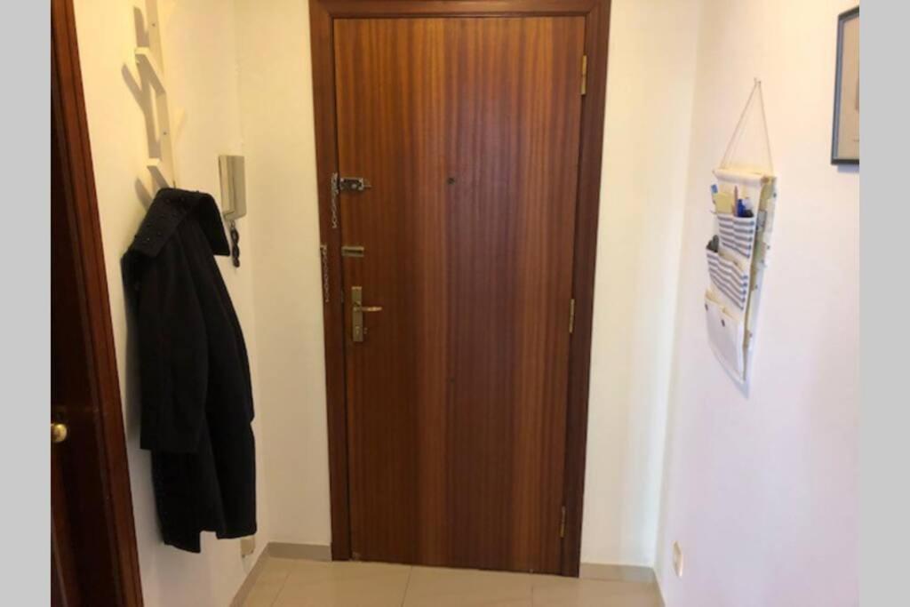 Comode Apartament Al Bell Mig De Girona Exterior photo